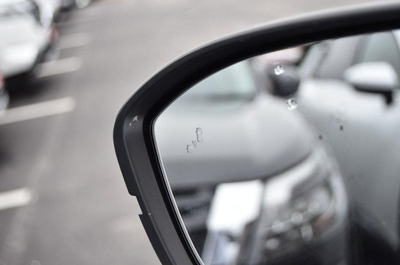 Nissan Pathfinder Vehicle Image 10