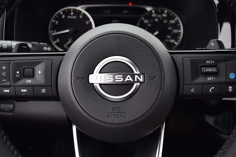 Nissan Pathfinder Vehicle Image 21