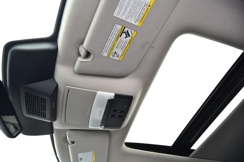 Nissan Pathfinder Vehicle Image 24