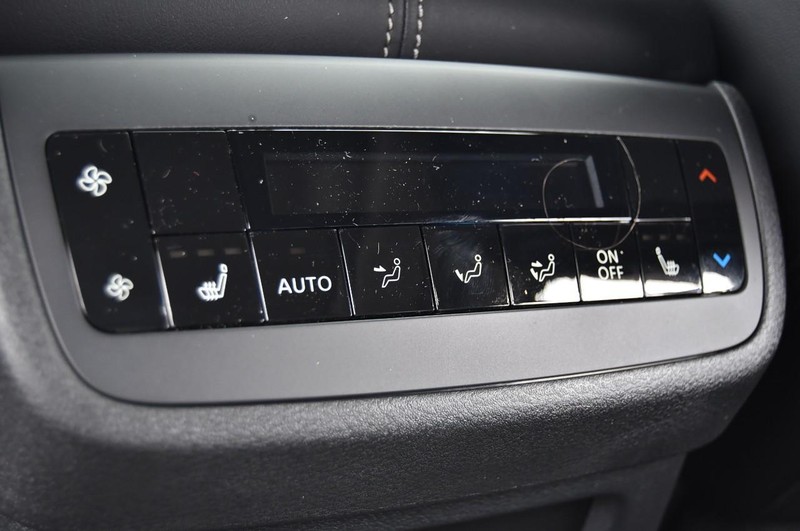 Nissan Pathfinder Vehicle Image 26