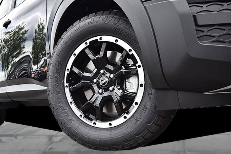 Nissan Pathfinder Vehicle Image 03