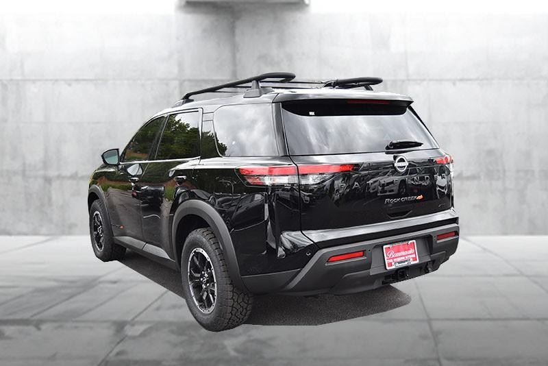 Nissan Pathfinder Vehicle Image 07