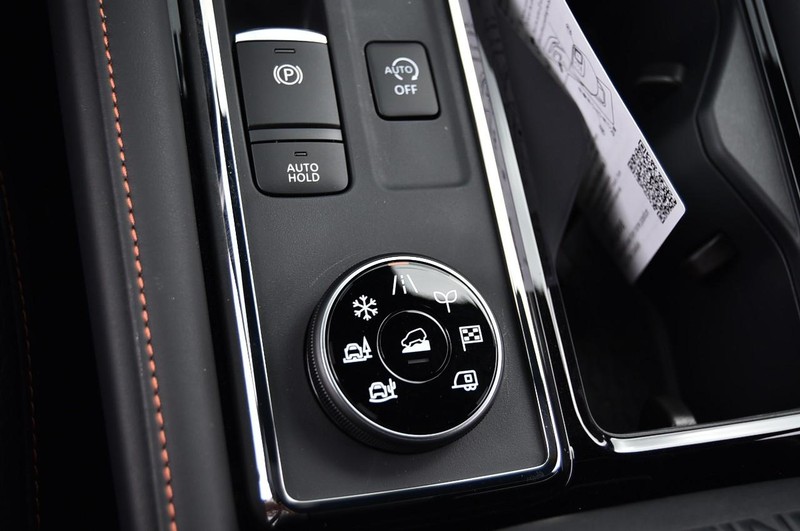 Nissan Pathfinder Vehicle Image 20