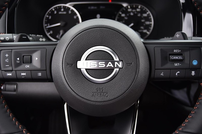 Nissan Pathfinder Vehicle Image 21