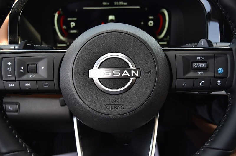 Nissan Pathfinder Vehicle Image 22