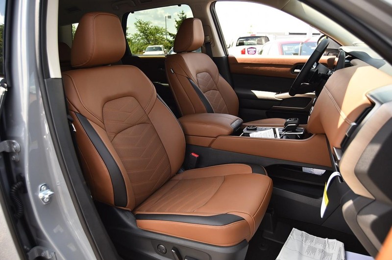 Nissan Pathfinder Vehicle Image 24