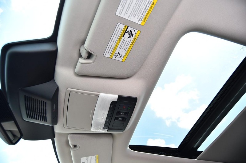 Nissan Pathfinder Vehicle Image 25