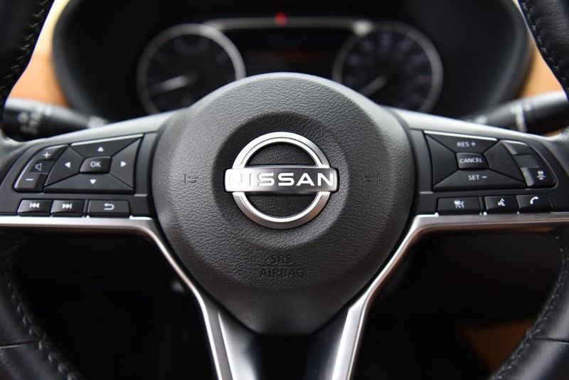 Nissan Sentra Vehicle Image 20