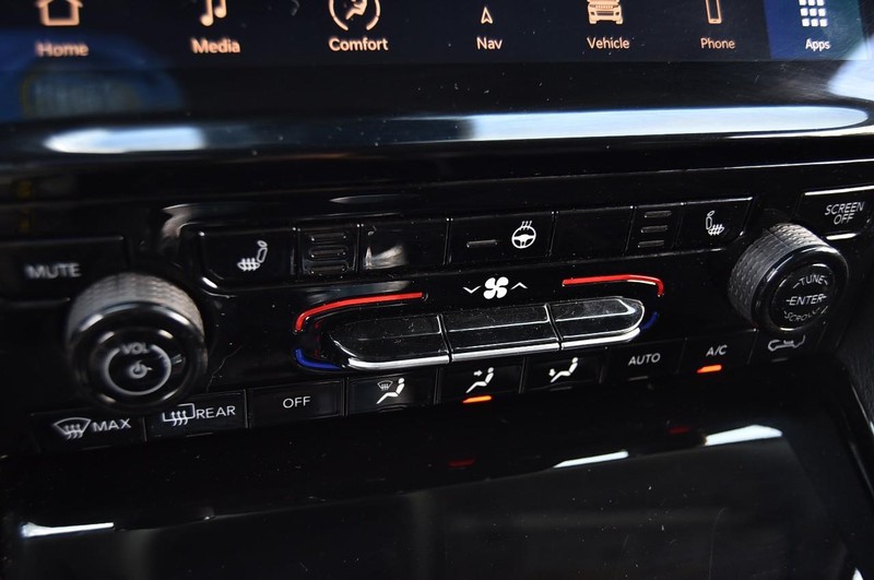 Jeep Grand Cherokee 4xe Vehicle Image 19