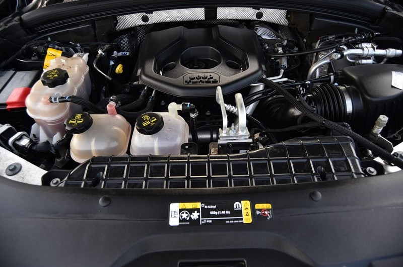 Jeep Grand Cherokee 4xe Vehicle Image 32