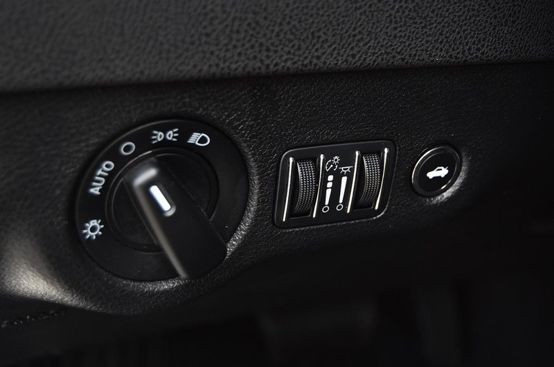 Dodge Charger Vehicle Image 11