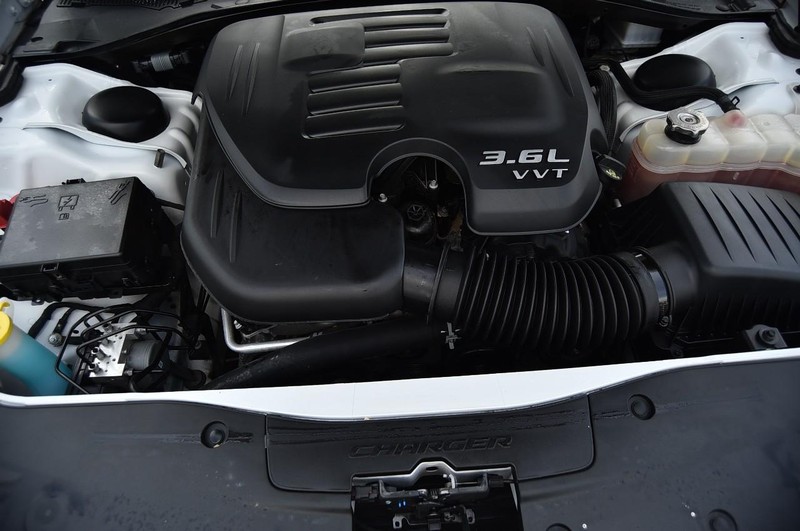 Dodge Charger Vehicle Image 23