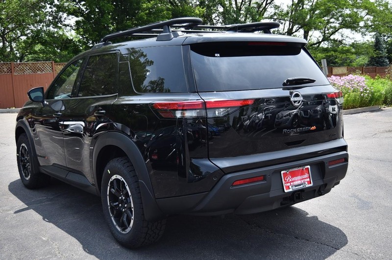 Nissan Pathfinder Vehicle Image 07