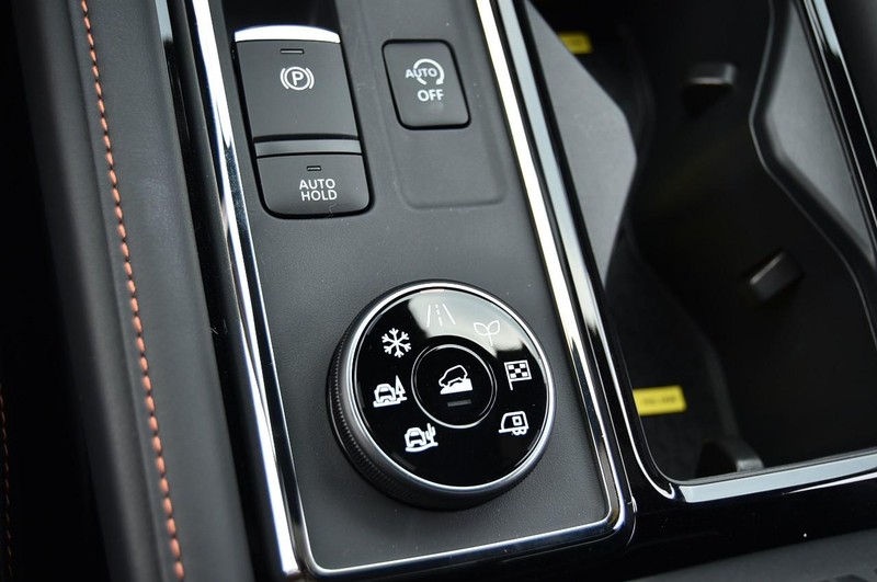 Nissan Pathfinder Vehicle Image 20