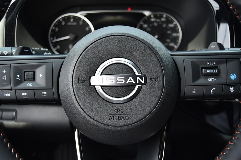 Nissan Pathfinder Vehicle Image 21