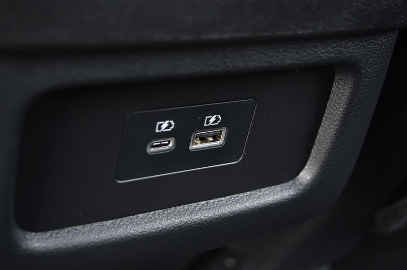 Nissan Pathfinder Vehicle Image 26