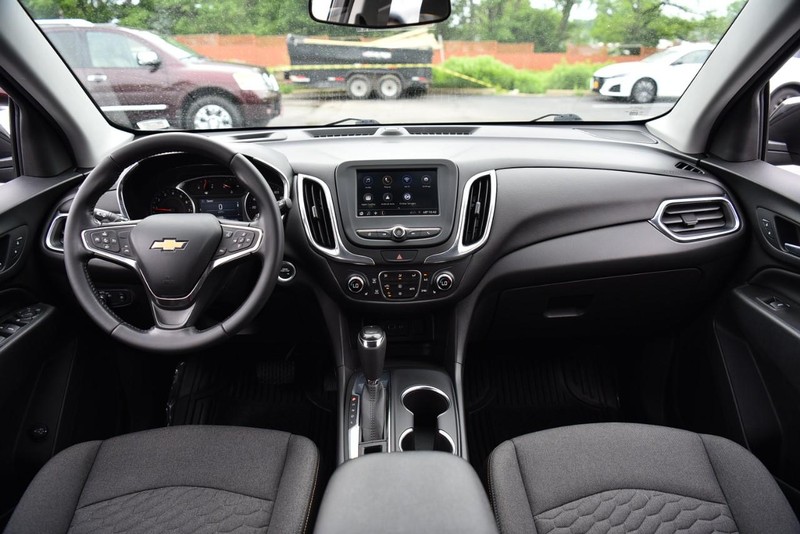 Chevrolet Equinox Vehicle Image 08