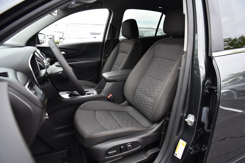 Chevrolet Equinox Vehicle Image 20