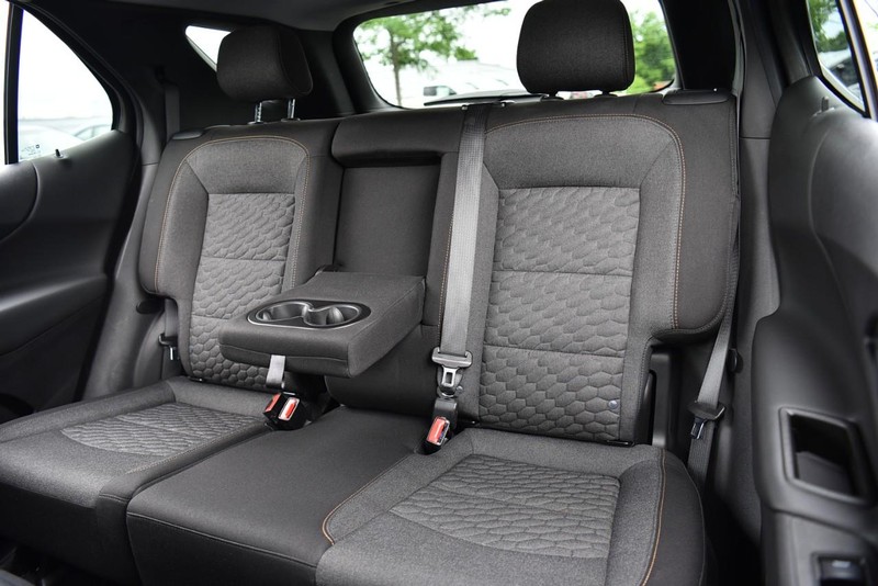 Chevrolet Equinox Vehicle Image 22