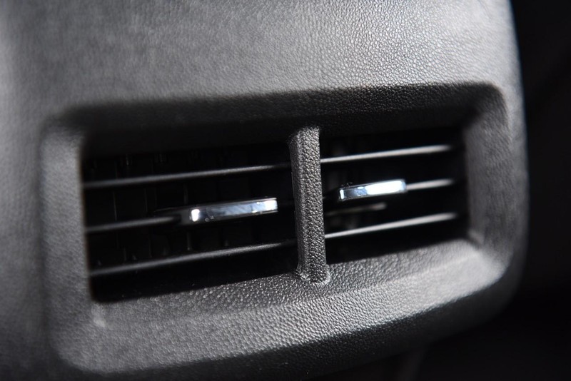 Chevrolet Equinox Vehicle Image 23