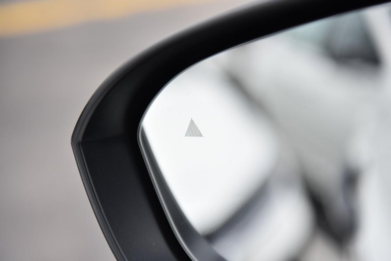 Nissan Rogue Vehicle Image 10
