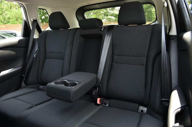 Nissan Rogue Vehicle Image 21