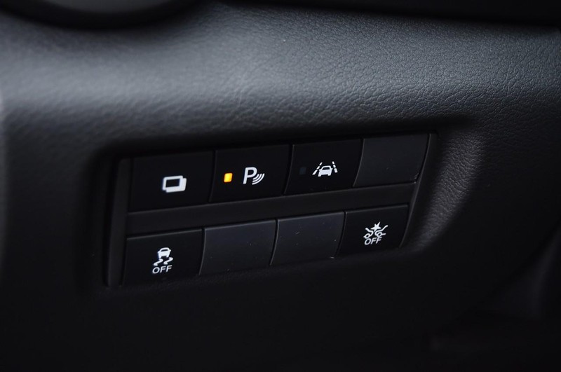 Nissan Versa Vehicle Image 10