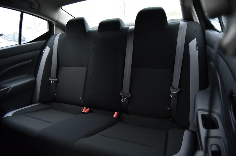 Nissan Versa Vehicle Image 19