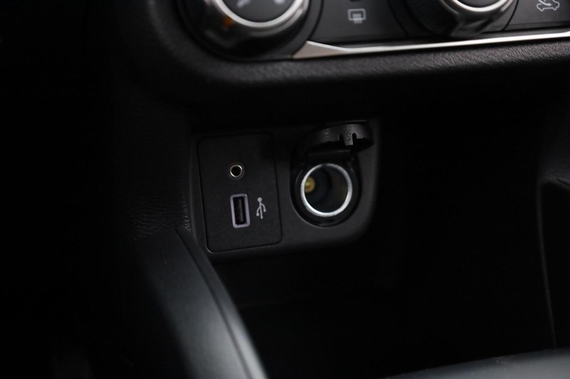 Nissan Versa Vehicle Image 14