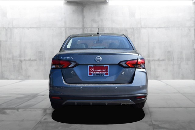 Nissan Versa Vehicle Image 06