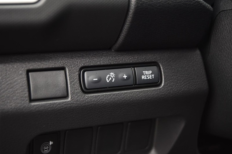 Nissan Frontier Vehicle Image 14