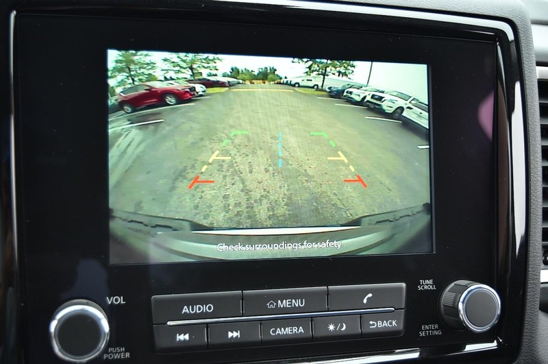 Nissan Frontier Vehicle Image 17