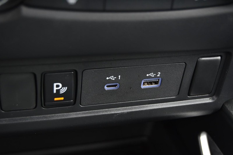 Nissan Frontier Vehicle Image 20