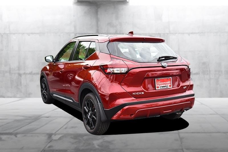 Nissan Kicks Vehicle Image 07