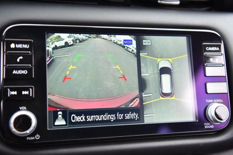 Nissan Kicks Vehicle Image 13