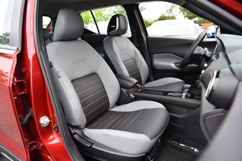 Nissan Kicks Vehicle Image 20