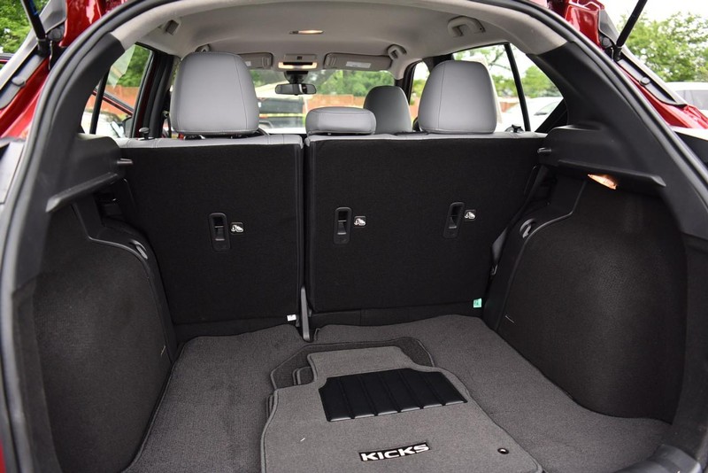 Nissan Kicks Vehicle Image 24