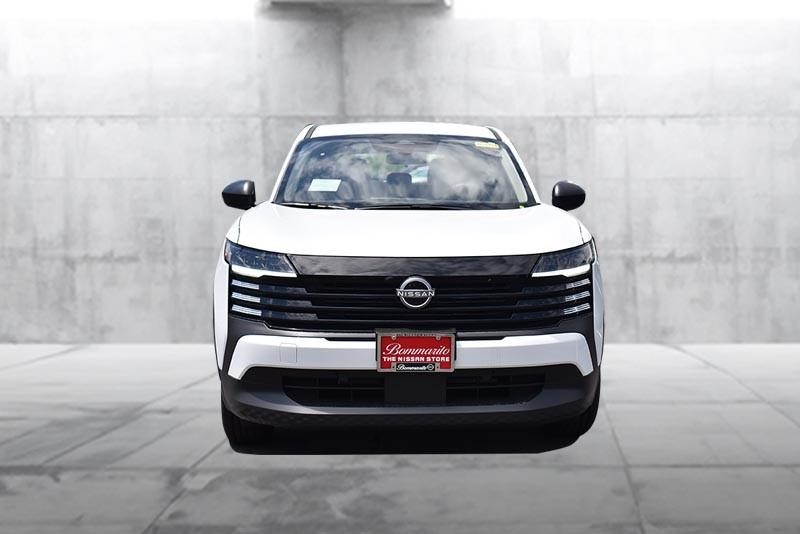 Nissan Kicks Vehicle Image 04