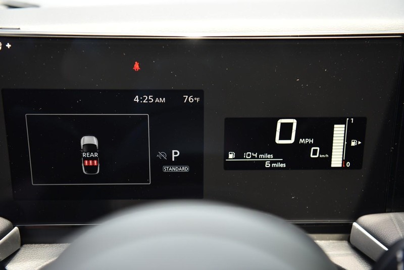 Nissan Kicks Vehicle Image 12