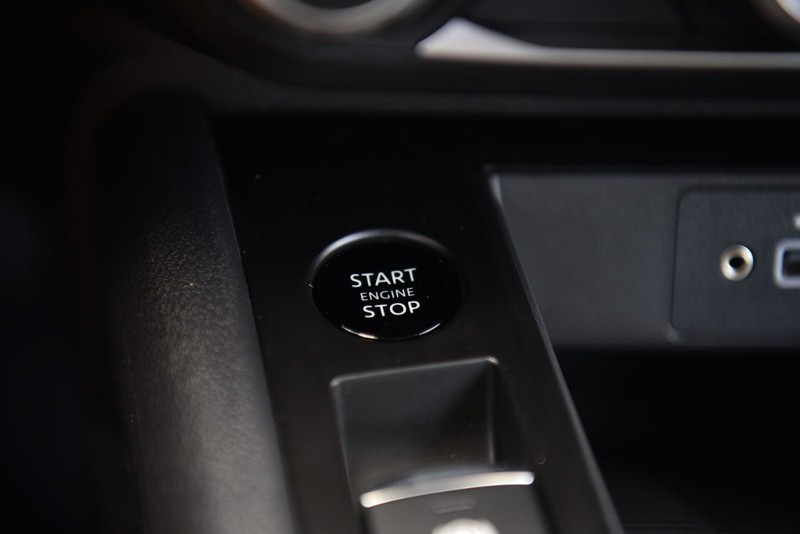Nissan Kicks Vehicle Image 17
