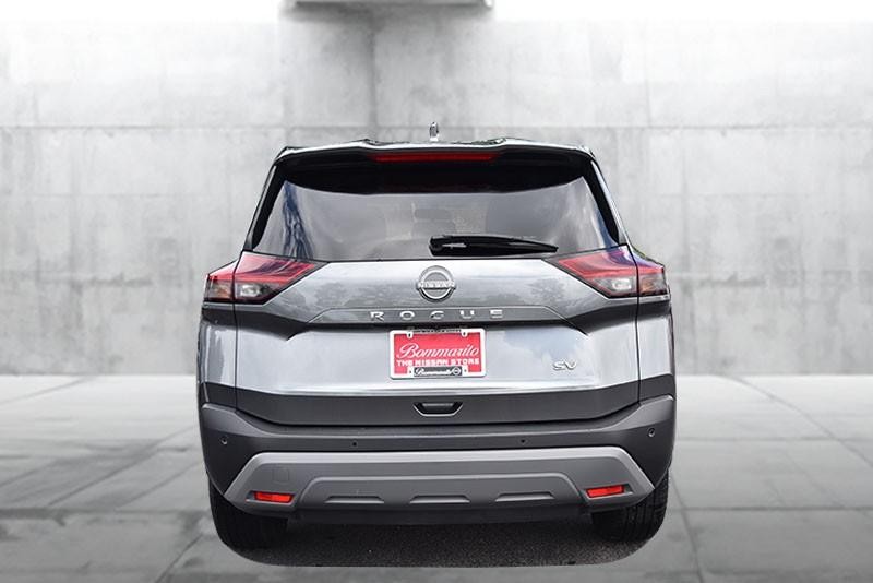 Nissan Rogue Vehicle Image 06