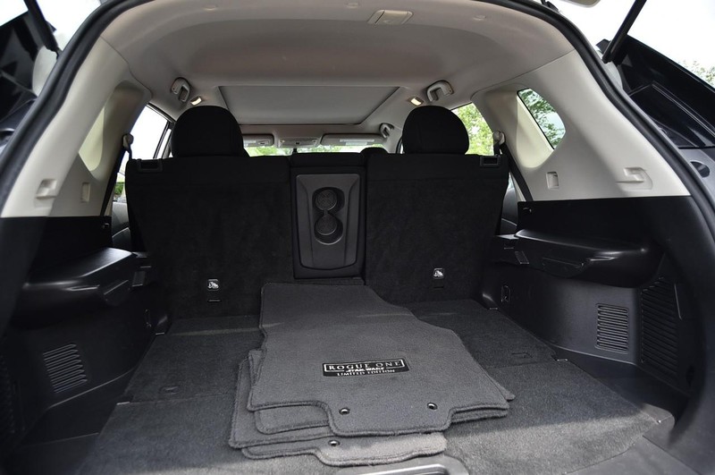 Nissan Rogue Vehicle Image 28