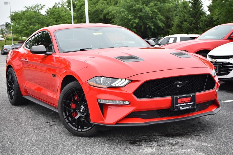 Ford Mustang Vehicle Image 02