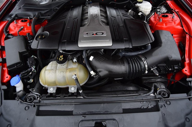 Ford Mustang Vehicle Image 21