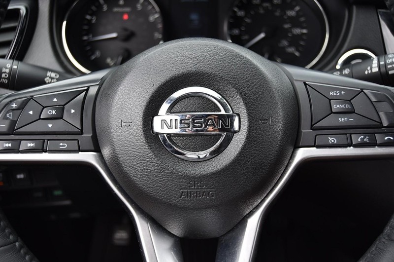 Nissan Rogue Vehicle Image 22