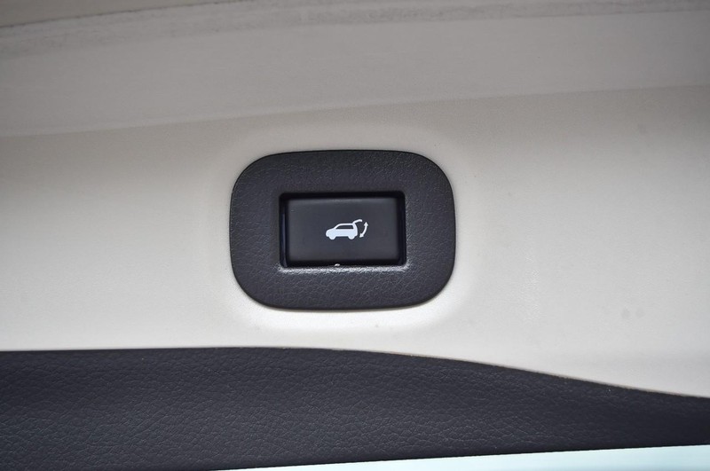 Nissan Rogue Vehicle Image 28