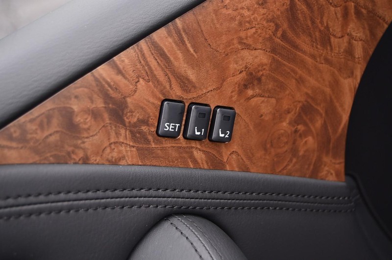 Nissan Armada Vehicle Image 10