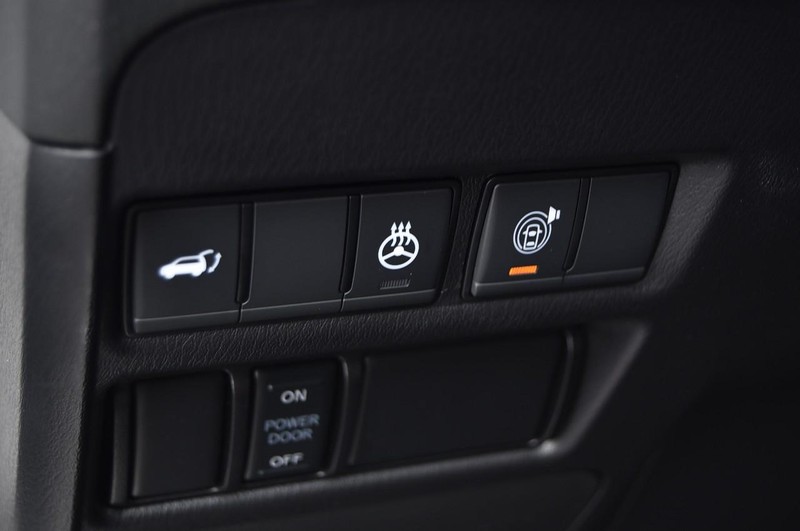 Nissan Armada Vehicle Image 12