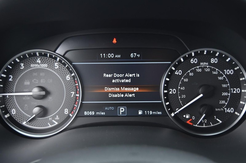 Nissan Armada Vehicle Image 13