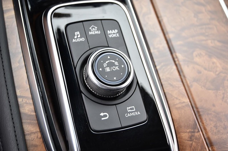 Nissan Armada Vehicle Image 20